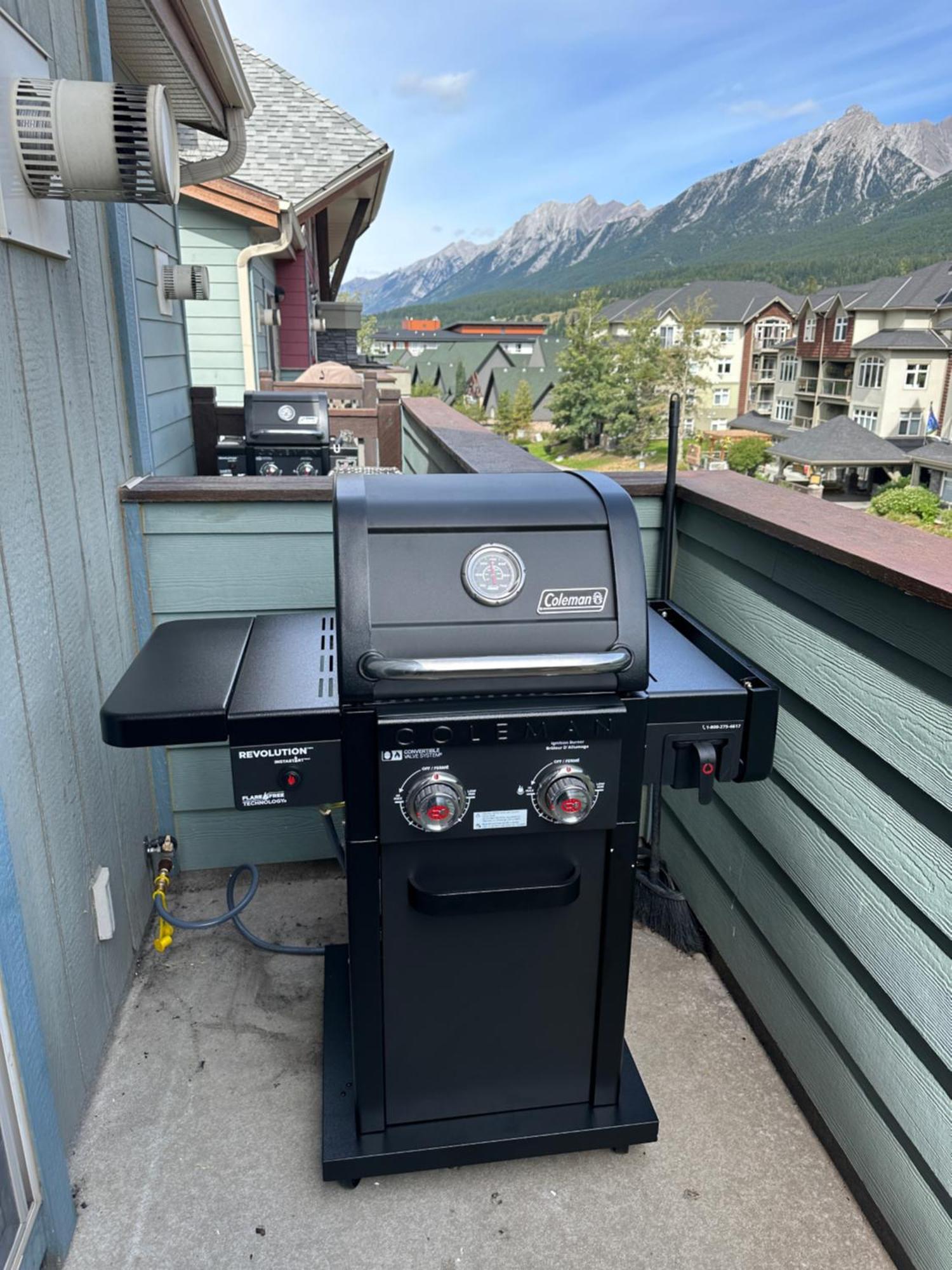 Canmore Mountain View Loft Apartment Heated Outdoor Pool ภายนอก รูปภาพ